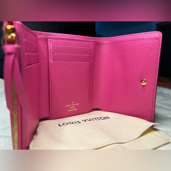 Louis Vuitton Christmas Animation 2022 Victorine Wallet - Fuchsia/Pink - Picture 5 of 11